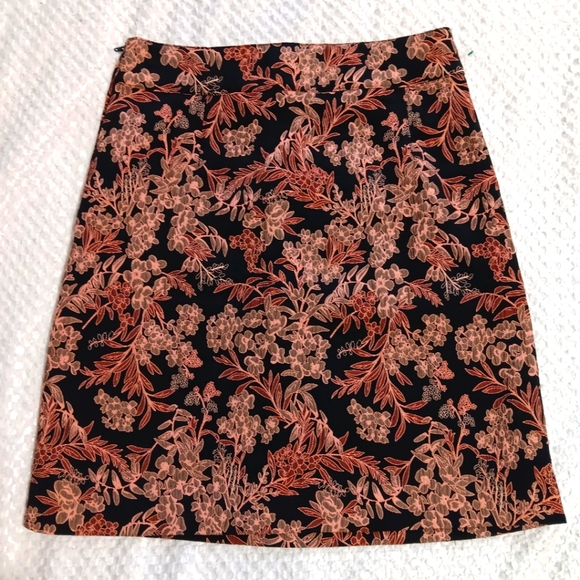 Fat Face Dark Floral Whimsigoth Fairycore Flirty Taffeta Skirt Size‎ 2 - Picture 1 of 11